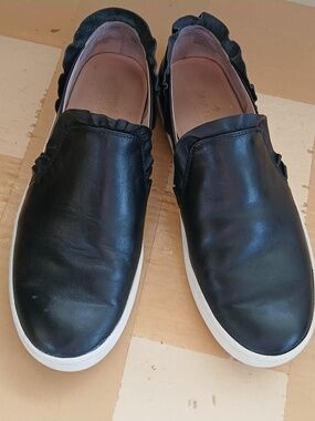 KATE SPADE LILLY SNEAKER SIZE 8.5 Black